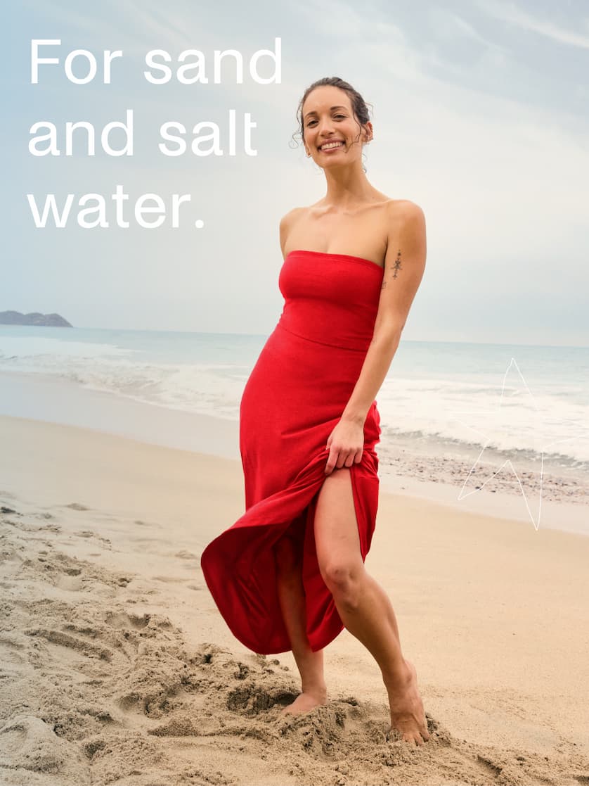 Featherweight Strapless Dress in Candy Apple Red Heather