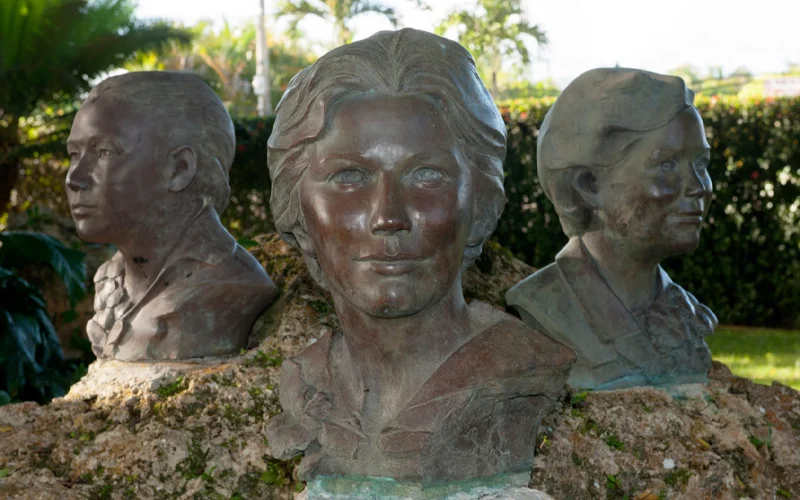 Busts of the three sisters stand in front of their home-turned-museum.