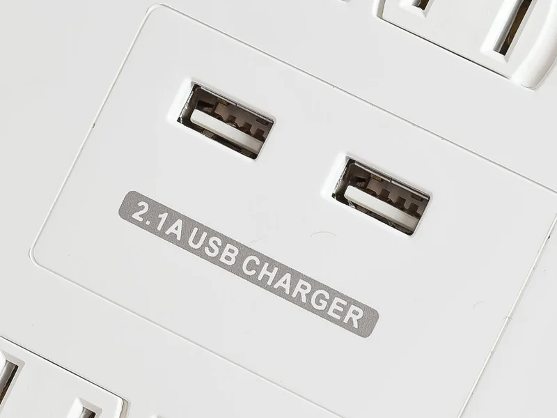 12 Outlet Power Surge Protector