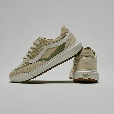 Creme Beige UltraRange 2.0 Shoe