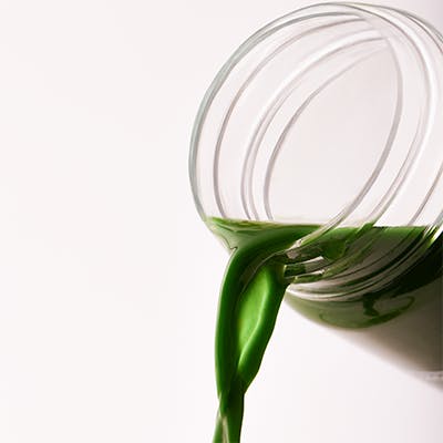 Daily Greens Pouring