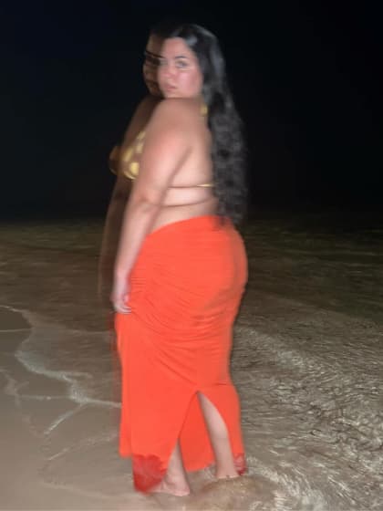 @jesuisjeniece