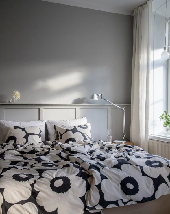 @suvim_valkoinenharmaja