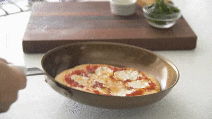 GIF of pizza
