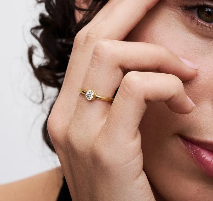 Lab-grown diamond promise rings