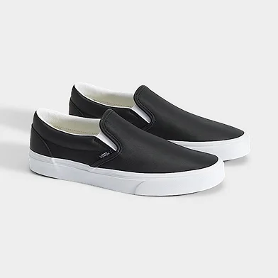 Black True White Classic Slip-On Shoe