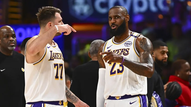 LeBron's opt-in signals new era in Los Angeles