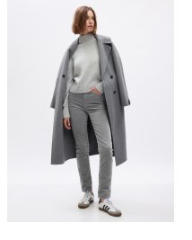 Display images to show real-time content