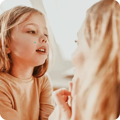 a little girl saying mom 1000 times a little girl saying mom 1000 times