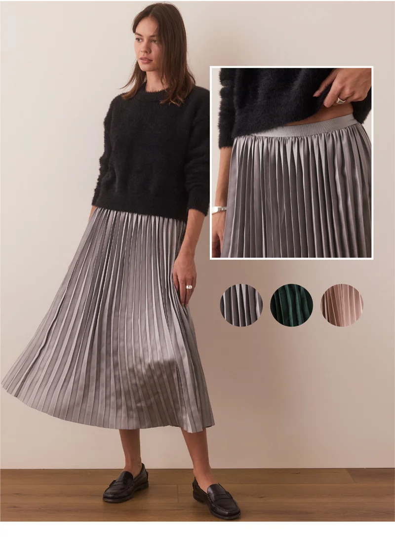 Chelsea Pleated Midi Skirt