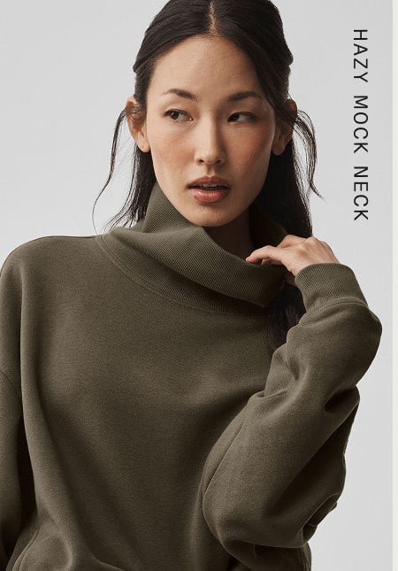 HAZY MOCK NECK