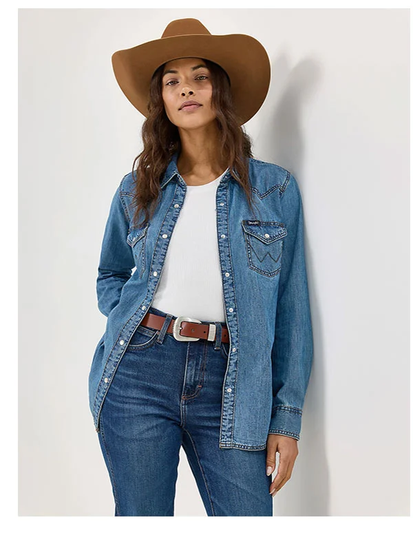 Women's Long Sleeve Western Snap Denim Shirt