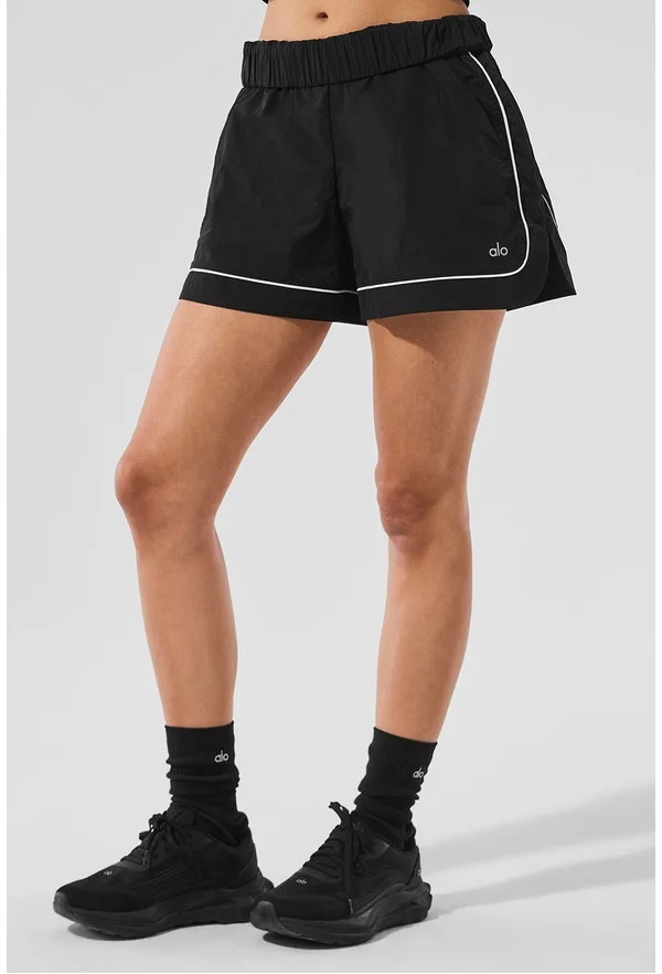 Motivate Track Short - Black/White - Black/White / S