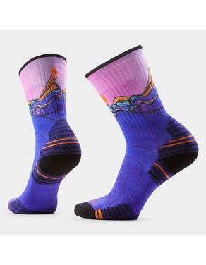 Women’s Hike Mountain Sunrise Print Crew Socks-Deep Navy / M