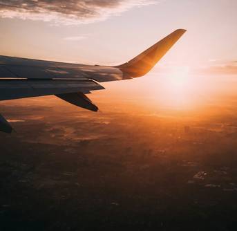 Business class versus first class: what are the key differences?