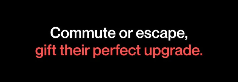 Text banner promoting smart helmets as a perfect holiday upgrade for commuting or weekend rides.