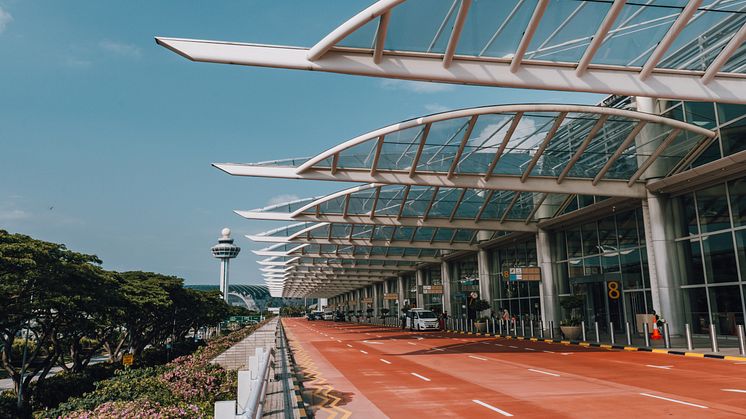 Terminal 2_Kerbside.jpg