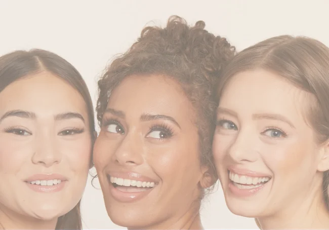 Moxie Insiders are the first to know for new lash styles & earn points for purchases that can be redeemed for discounts!