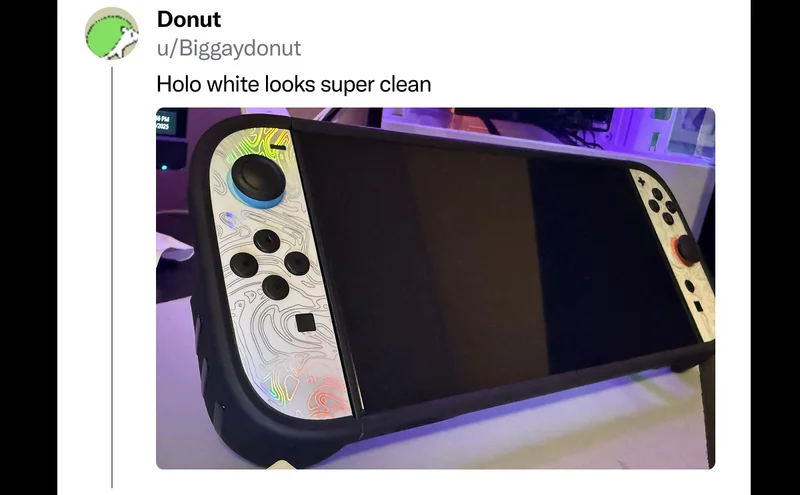 Donut on Reddit: "Holo white looks super clean"