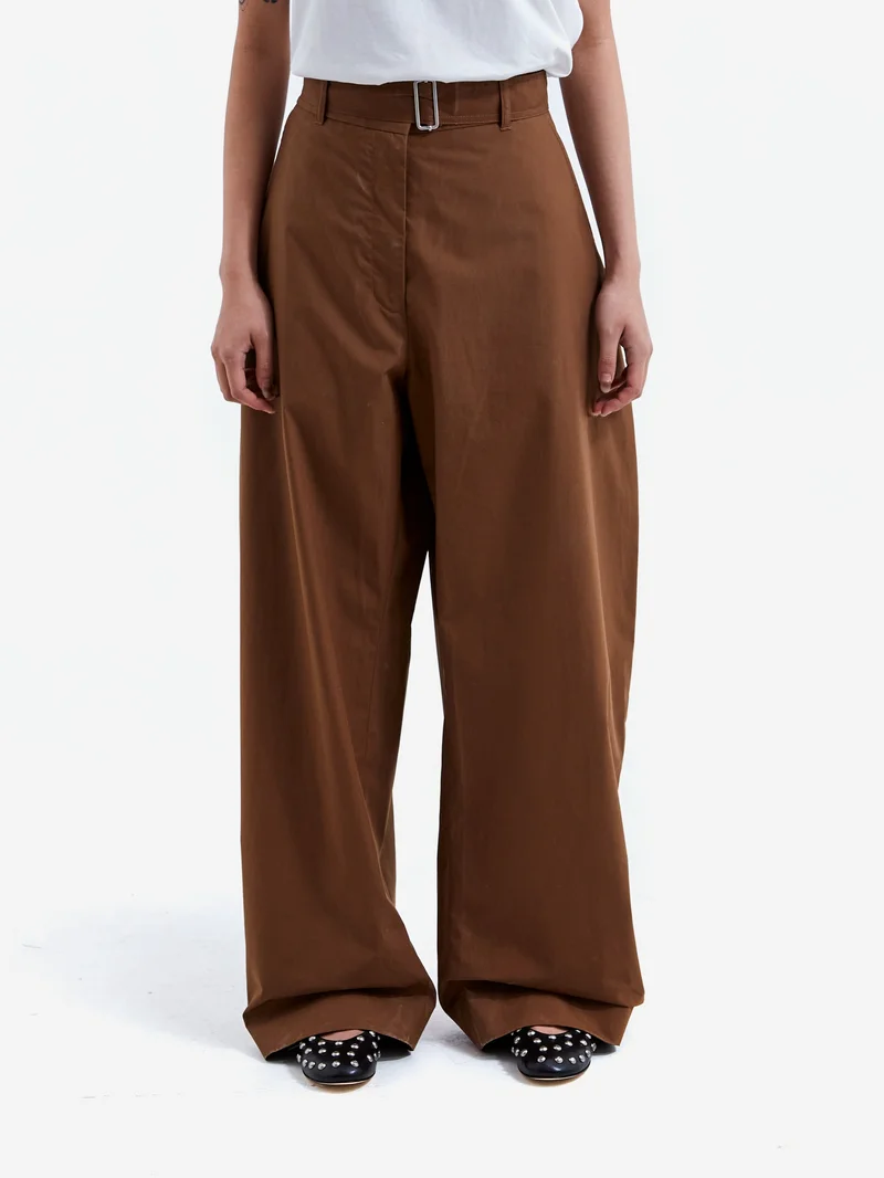 Image of Studio Nicholson Belted Round Leg Pant - Almond