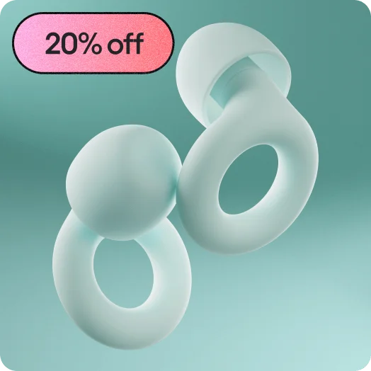 A pair of Loop Quiet in color Mint