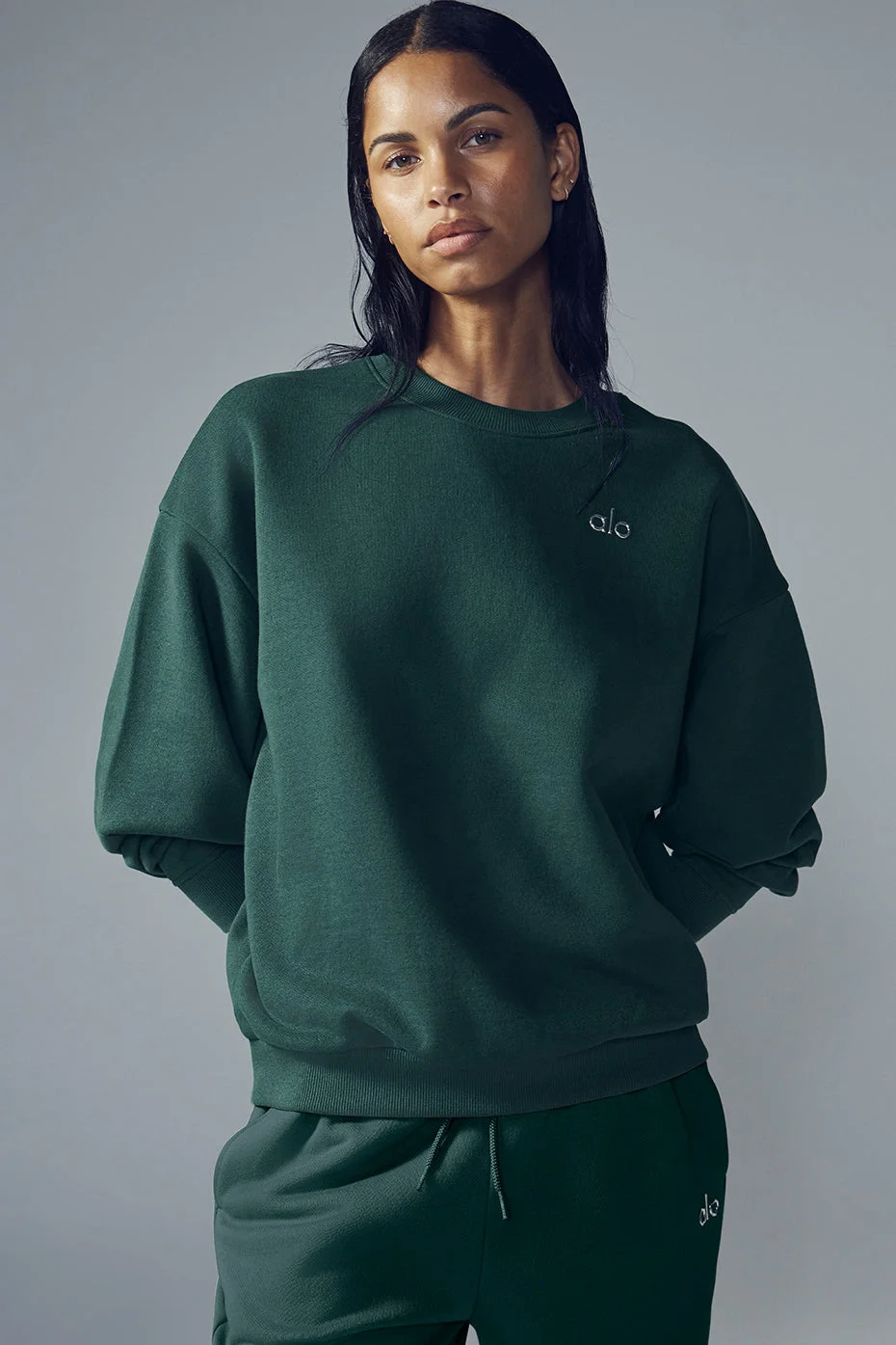 Accolade Crew Neck Pullover - Midnight Green