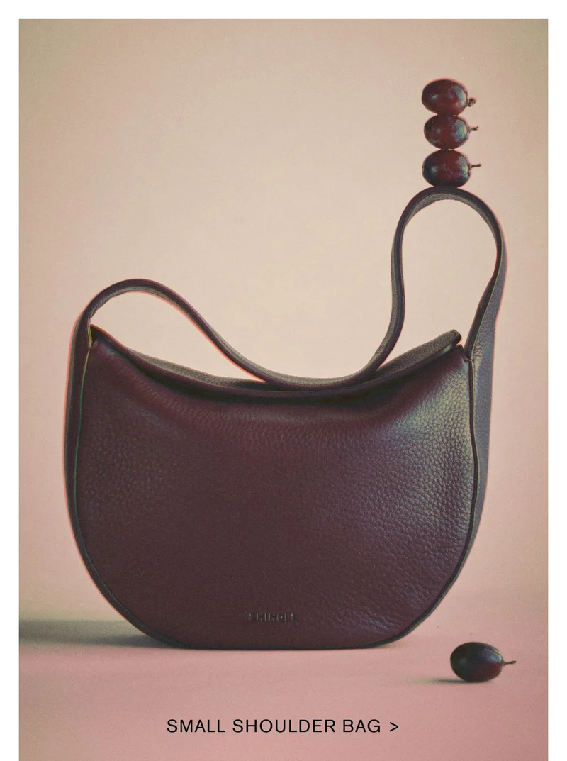 SMALL SHOULDER BAG >