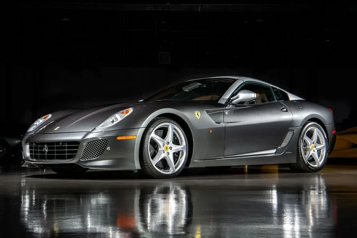 👀 Ultra-Rare Ferrari SA Aperta in Grigio Silverstone Over Cioccolato Heads to Auction