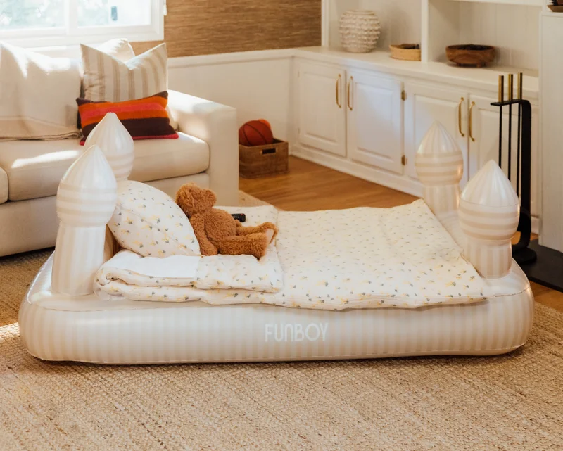 Cream-Striped Castle Bed