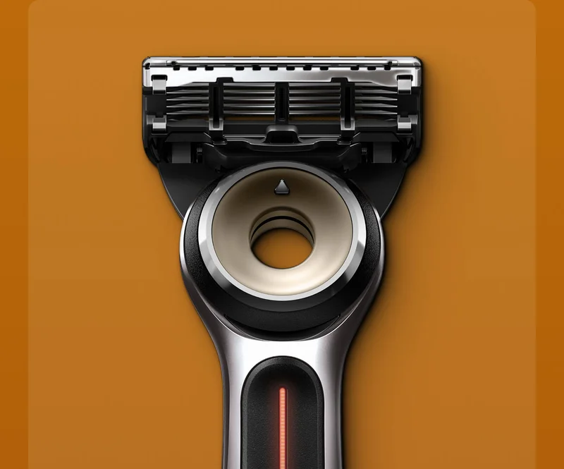 GilletteLabs Heated razor