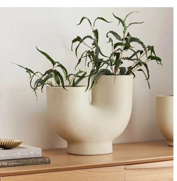 Mosra Clay White Large Planter