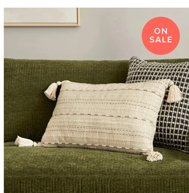 Broma Tassel Cream Pillow