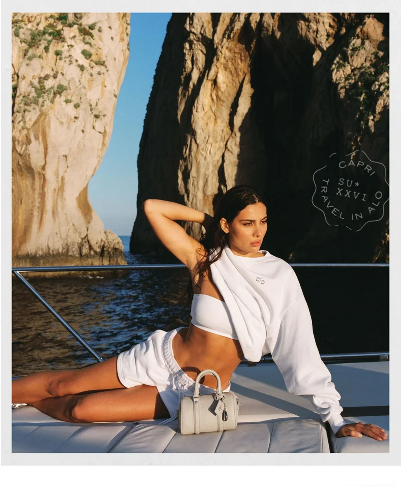 SHOP TRAVEL IN ALO