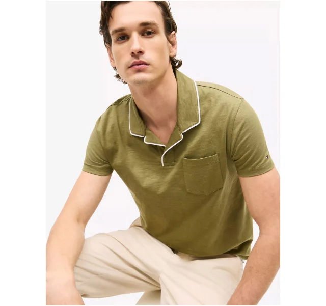 The Pocket Polo Casual, relaxed and retro - our recipe for flawless weekend style. Shop Now