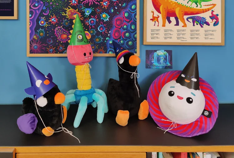 Party together with Duck and his friends!