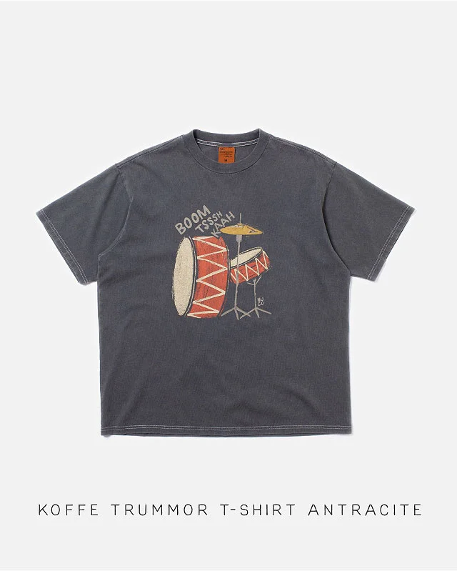 Koffe Trummor T-Shirt Antracite