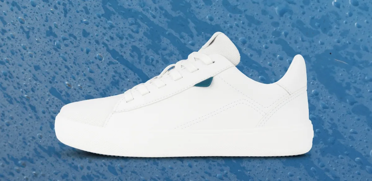 GIF of the select styles included in the offer.