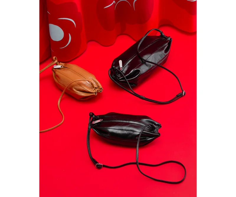 Leading bags Leading bags