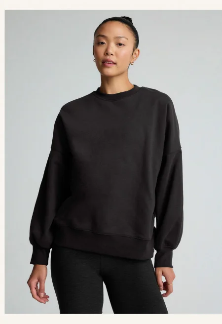 Solstice Fleece Oversized Sweatshirt in Black