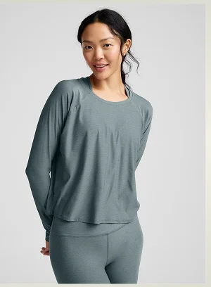 Featherweight Daydreamer Pullover