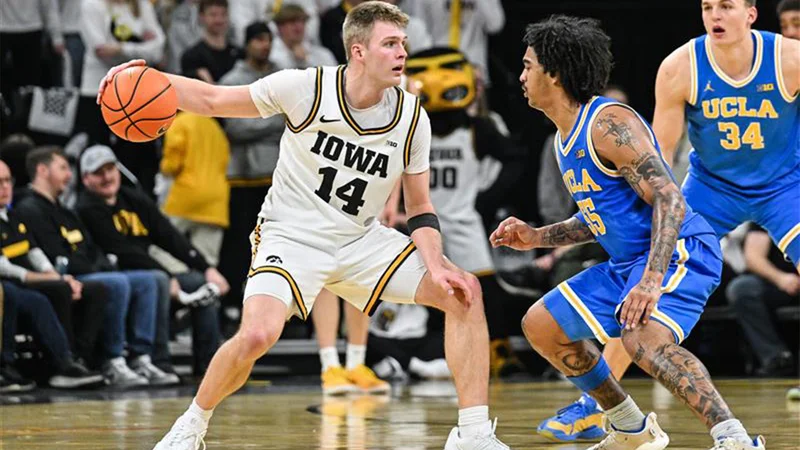 Highlights: Stirtz, Iowa beat UCLA