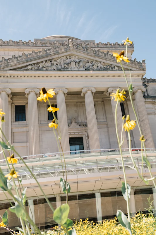 A photograph of the Brooklyn Museum exterior