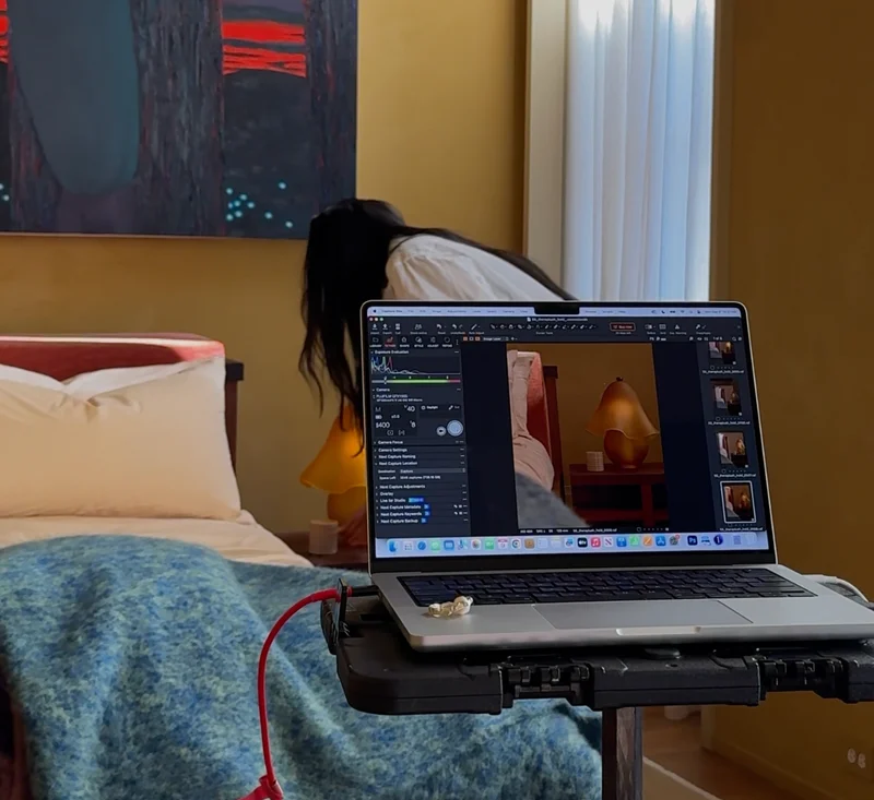 On-set of Theraplush Hold