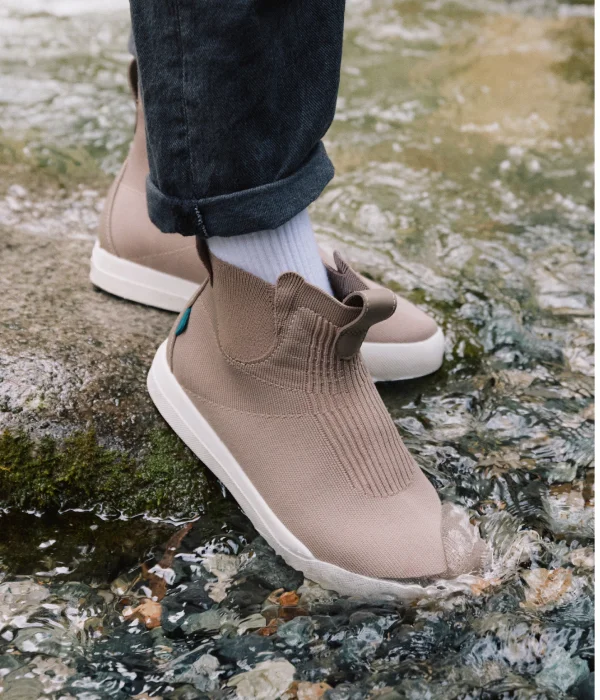 Weekend Chelsea in Shiitake Brown.