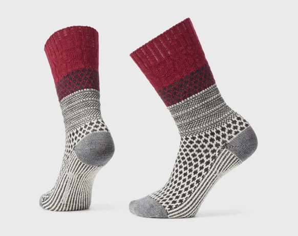 Everyday Cozy Popcorn Cable Crew Socks