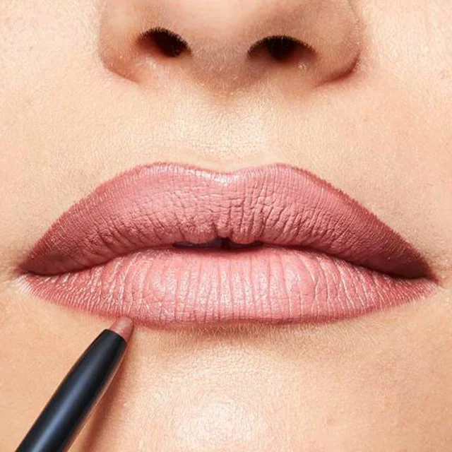how to contour lips