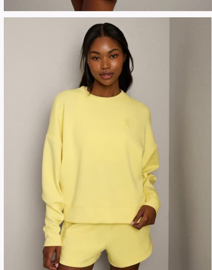DreamGlow™ Crew Neck
