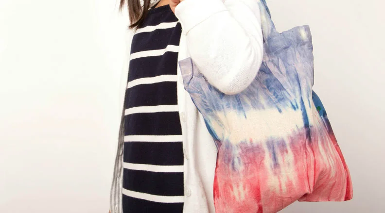 Watercolor Tie-Dye – A hands-on project transforming faded fabrics into colorful creations.