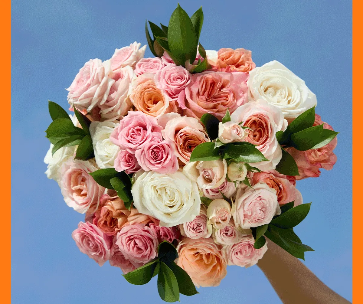 Rotating image of bouquets