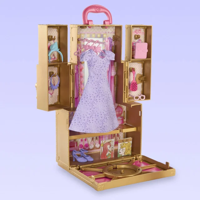 Wicked Glinda’s Glamorous Closet